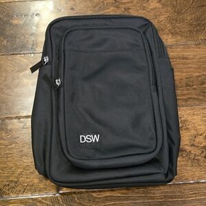 NWT DSW Sling Bag Crossbody Black